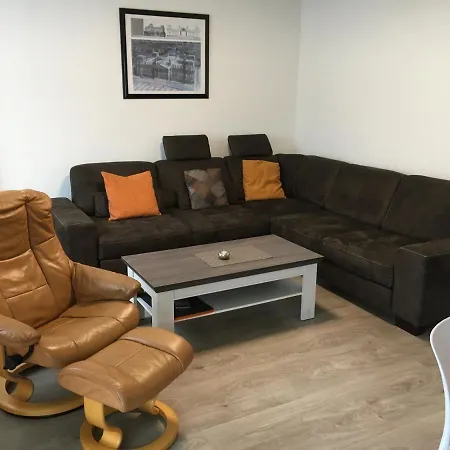 Apartment Komfortable Im Grunen
