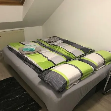 Komfortable Im Grunen Apartment