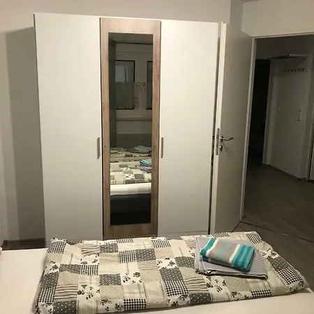 Apartment Komfortable Im Grunen *