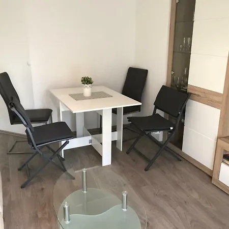 Apartment Komfortable Im Grunen Essen