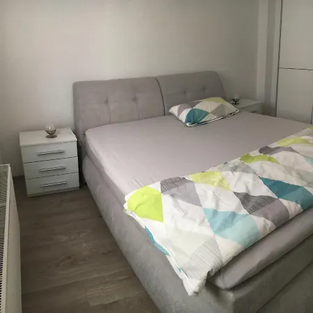 Apartment Komfortable Im Grunen Essen