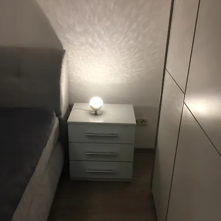 Apartment Komfortable Im Grunen *